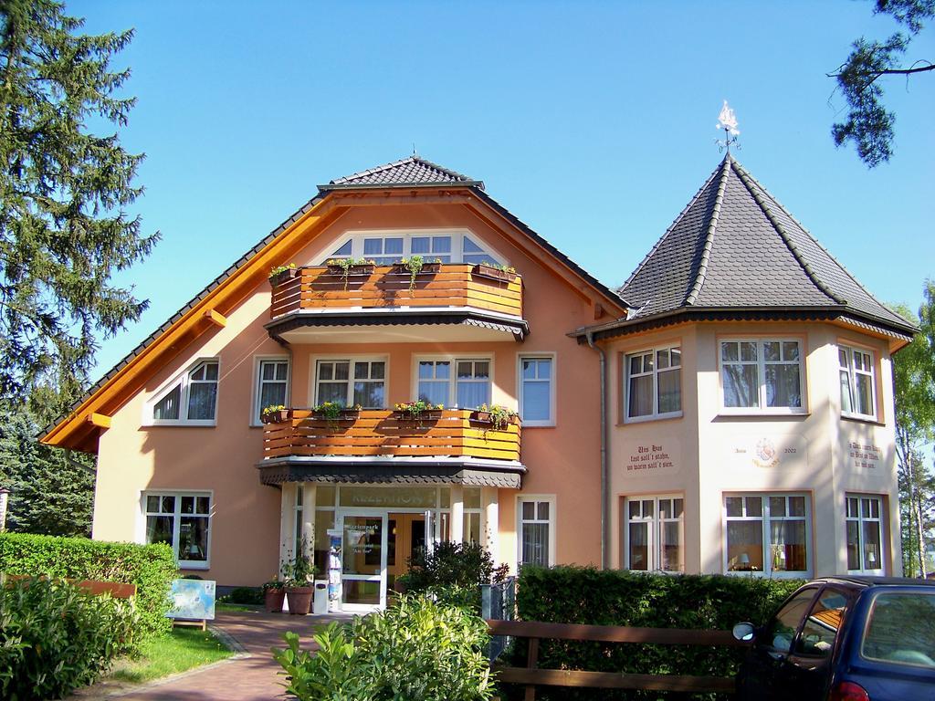 Aparthotel Am See Plau am See Exterior photo